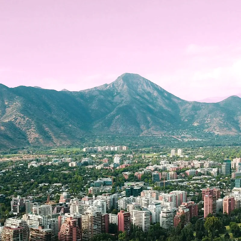 Vista de Santiago y la cordillera